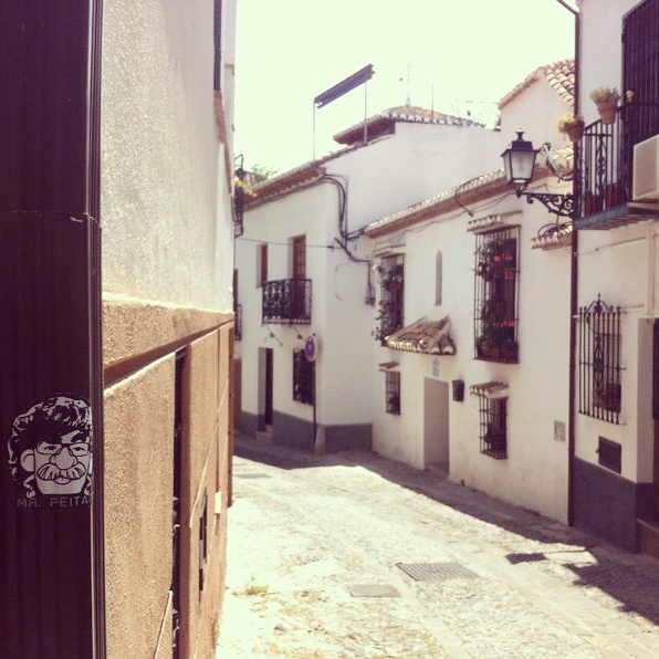 Peipegata sticker slap stickerart  bombardeando Granada-España