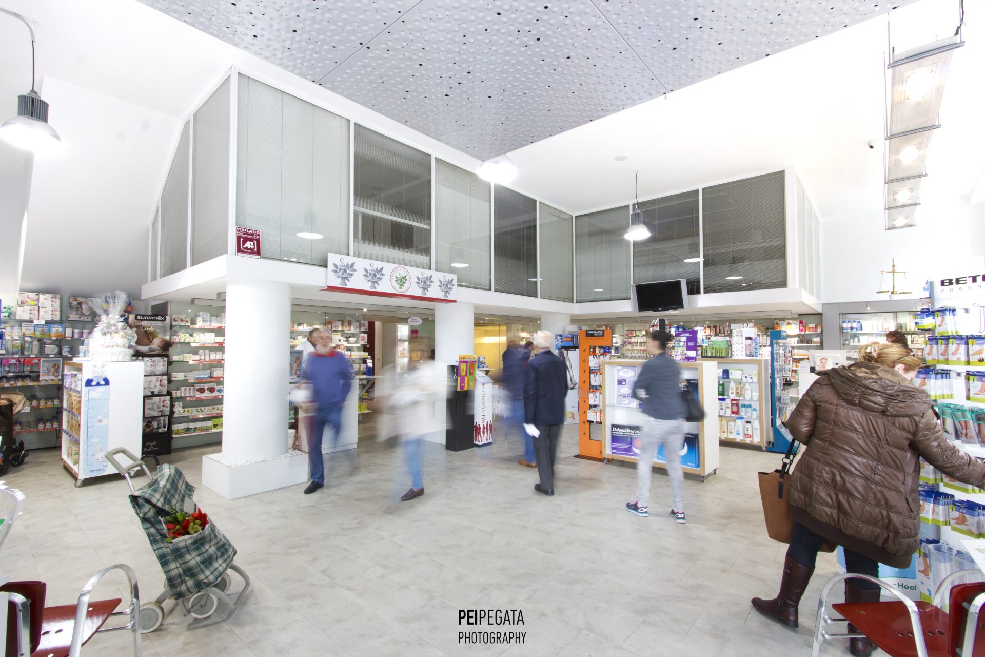 Farmacia Rolán - Mamut Arquitectura
